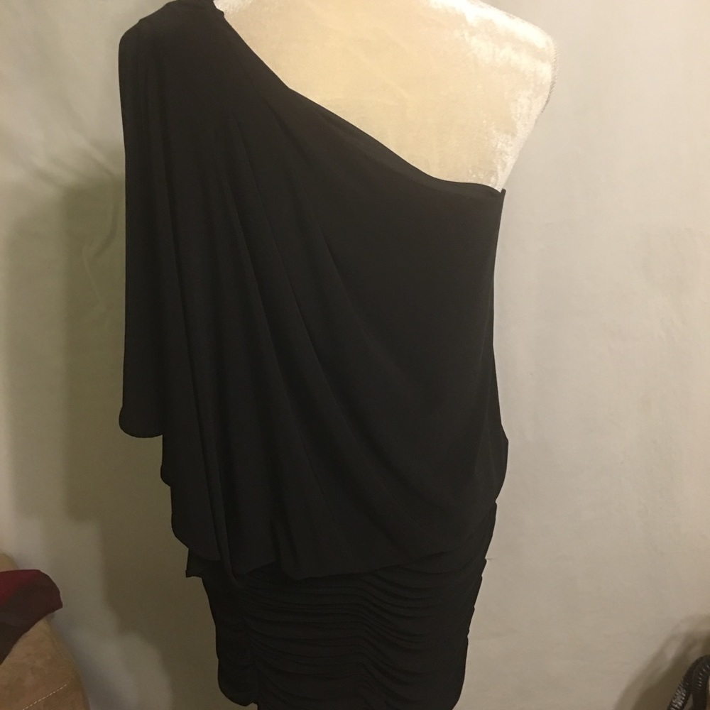 Dress - Picture 3 of 8